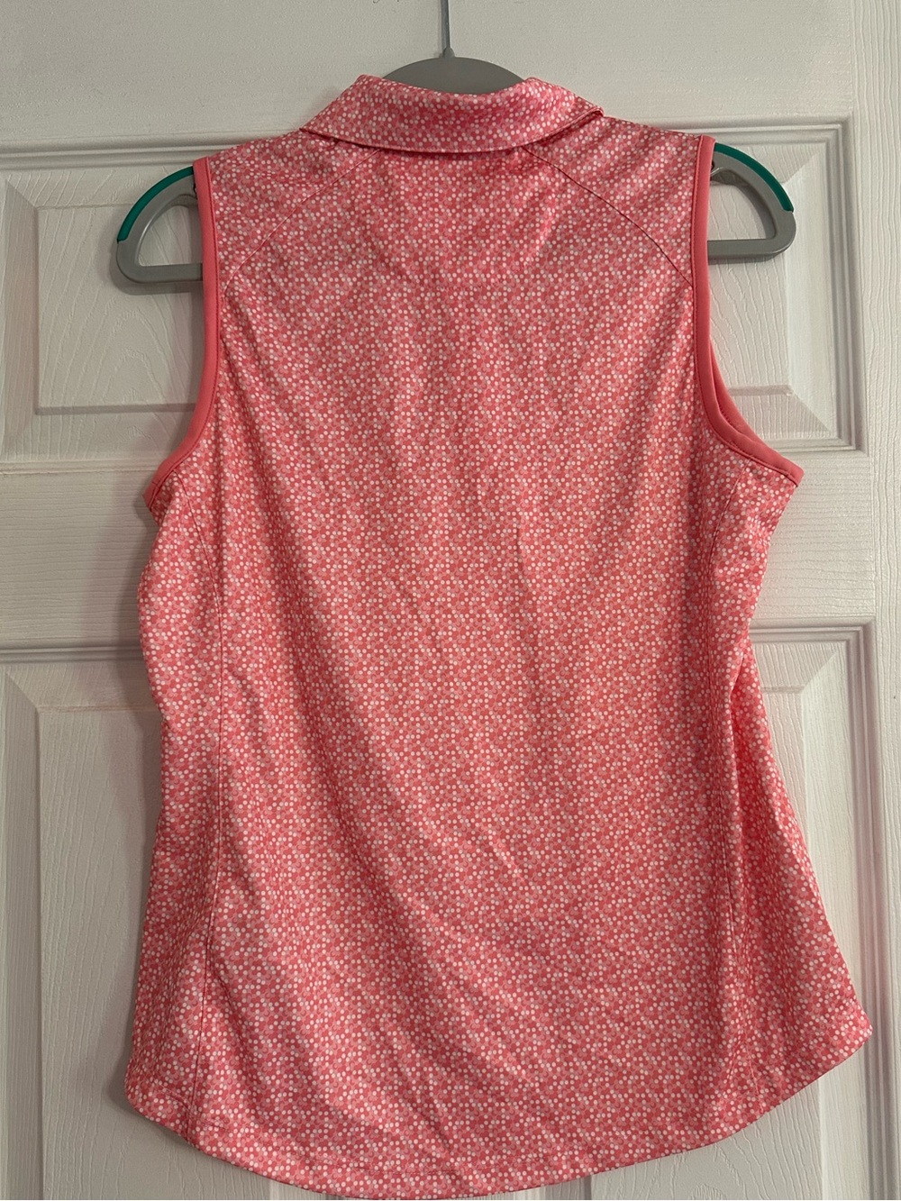 Greg Norman Collection Pink Micro Floral Sleeveless Polo Tank - Picture 3 of 4